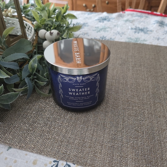 White Barn Sweater Weather Candle - Navy and Silver - Picture 2 of 4